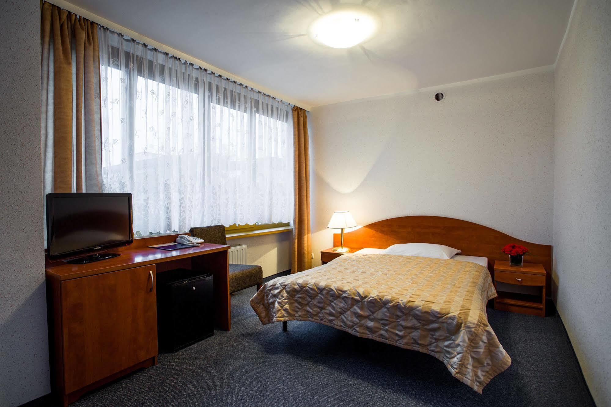 Hotel ***Nat Świnoujście Esterno foto